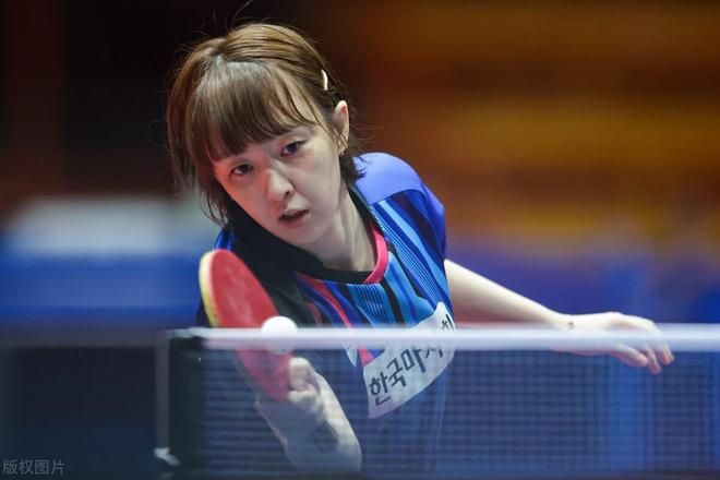 媒体都会自 媒体都会自