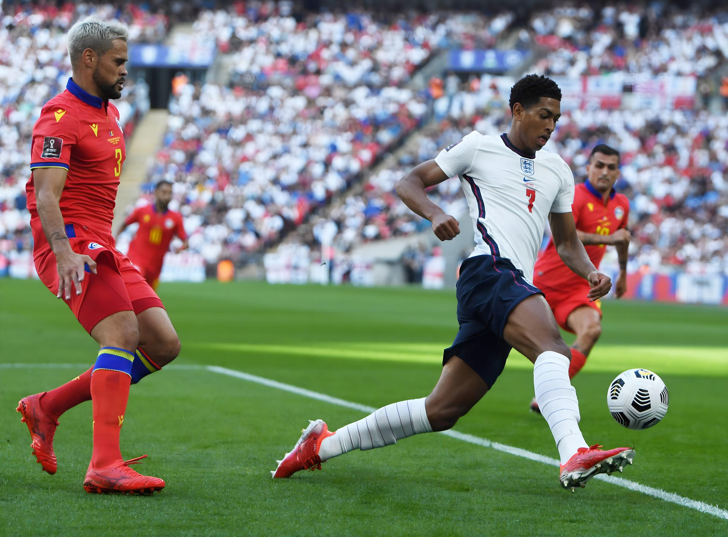 些年轻人量 些年轻人量