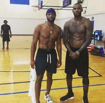 轻松的社交 轻松的社交